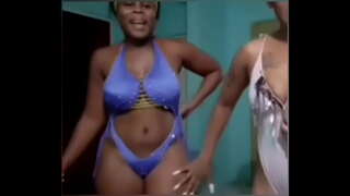 (NN) ಅವರನ್ನು ಪ್ರೀತಿಸುತ್ತೇನೆ ವಕ್ರಾಕೃತಿಗಳು ಮತ್ತು ಉಚ್ಚಾರಣೆ