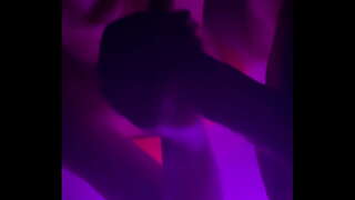 Жезқазғандық менің кіші сіңлісі в джакузи, ол отсосала менің мүшесі.