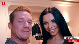 کیرا ملکه دریافت بار بزرگ از یک کاربر (,) فیلم کامل در kira.erotik.com به صورت رایگان-تاریخ کاربری عالی