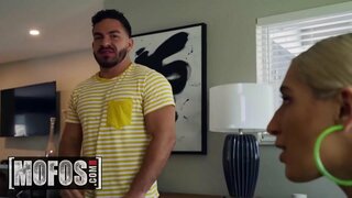 Мамење Помине - MOFOS